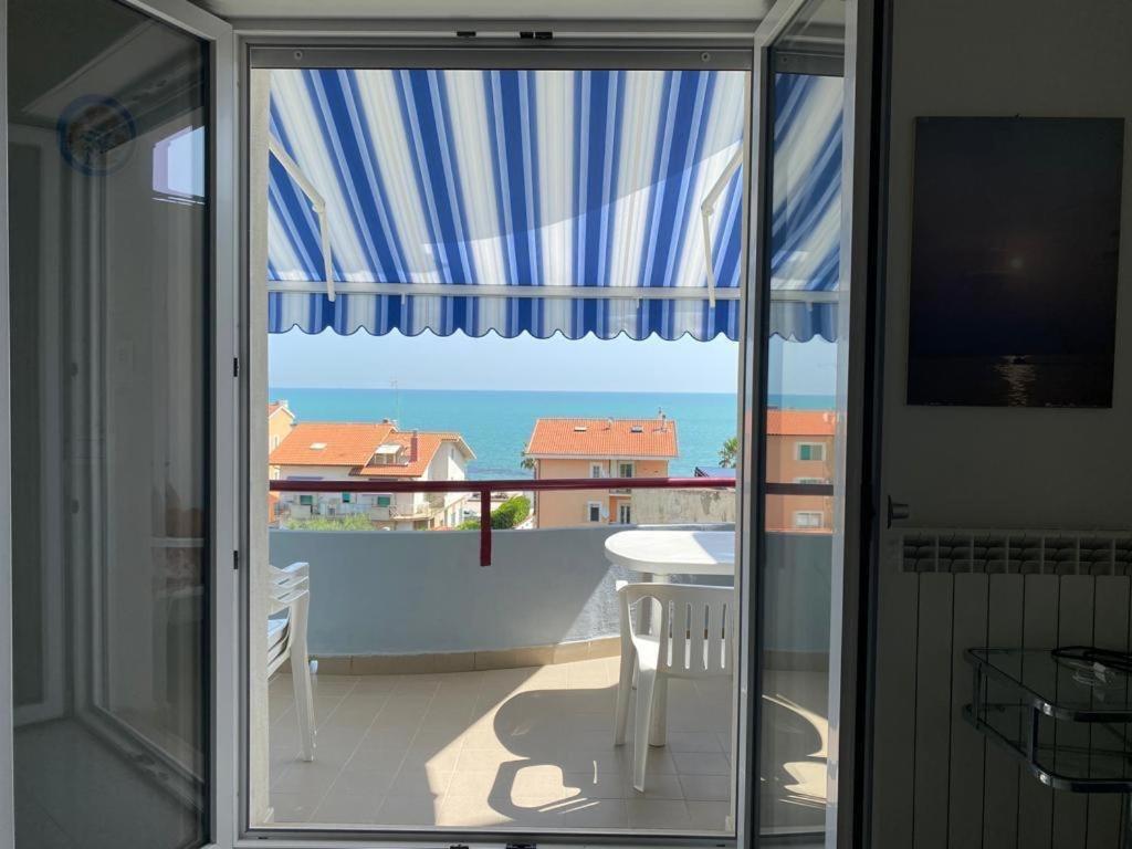 I Trabocchi Blu Lägenhet Fossacesia Exteriör bild